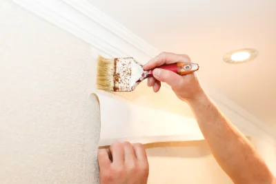 Pose de papier peint à Bescat — revêtements muraux et toiles de verre